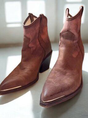 Dolce Vita NASHE Western Booties